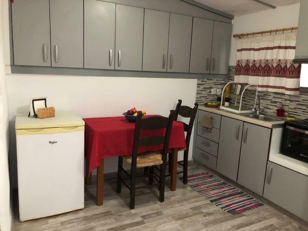 אתונה Little Cottage מראה חיצוני תמונה